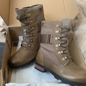 NWB Sorel Emelie Conquest Water Proof Boots 5.5